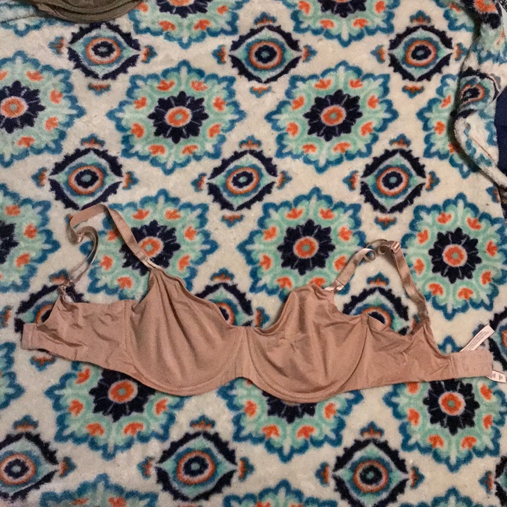 Victoria secret 34DDD unlined push up bra